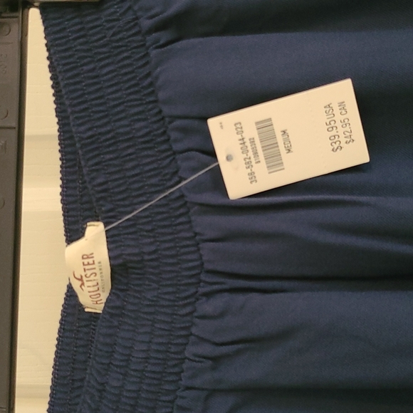 Hollister gathered waist and leg pants - Picture 2 of 4